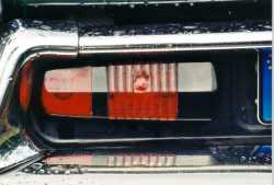 DS_rear_light_OT_red_red_clear.jpg (7168 bytes)