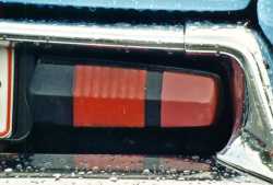 DS_rear_light_OT_red_red_matt_1.jpg (7217 bytes)