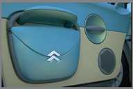 C3_Concept_Doorpanel_s.jpg (3497 bytes)